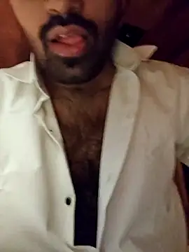 Snapshot of Tall7boy7 chatting on December 17, 2025, 1:21 am Tall7boy7 online show from December 17, 2025, 1:21 am