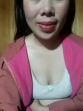 Chloe-ee online show from January 17, 2026, 1:09 am