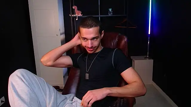 KaydenDrew online show from February 15, 2026, 7:51 am