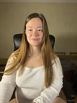 CaramelleSugarr online show from April 10, 2026, 8:05 pm