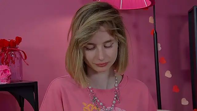 MerlinMeyer online show from April 16, 2026, 9:39 pm