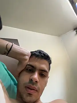 Snapshot of HotWhisper22 chatting on December 22, 2025, 1:11 pm HotWhisper22 online show from December 22, 2025, 1:11 pm