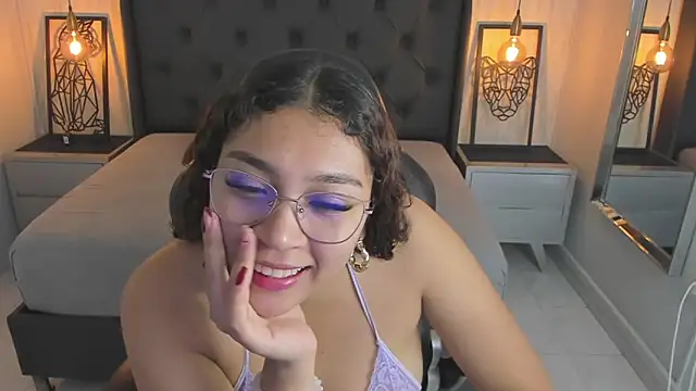 angelinemore online show from February 18, 2026, 7:21 pm