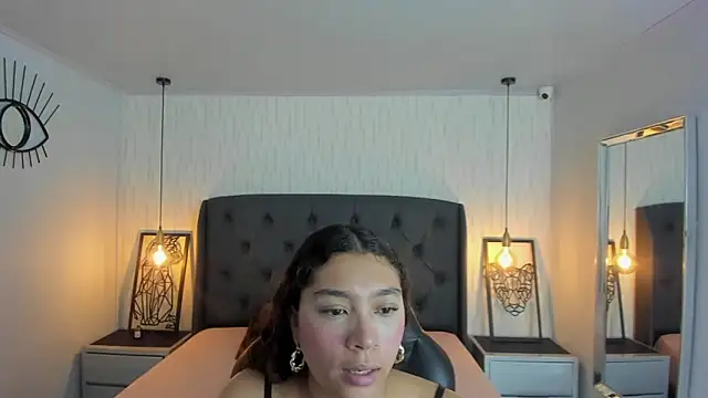 angelinemore online show from March 25, 2026, 7:46 pm