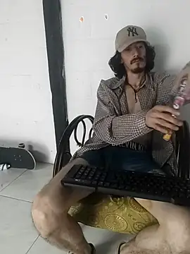 sk8-boy online show from February 10, 2026, 7:24 pm