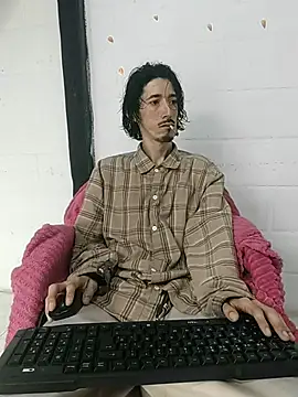 sk8-boy online show from March 26, 2026, 2:48 pm