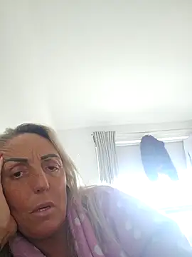 theblondecocklover online show from May 16, 2026, 6:23 am