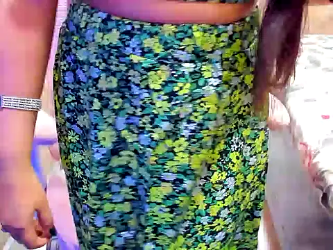 DimondGirl  online show from March 6, 2026, 6:25 pm