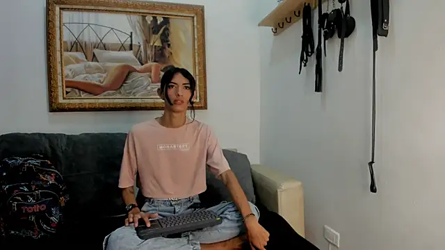 Snapshot of Sunny_OS chatting on December 23, 2025, 1:49 am Sunny OS online show from December 23, 2025, 1:49 am