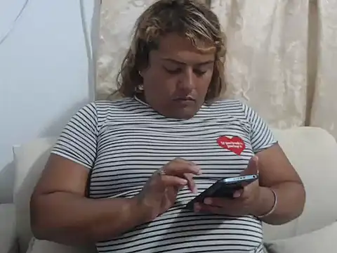 Snapshot of Dayanalabarby chatting on January 13, 2026, 5:06 pm Dayanalabarby online show from January 13, 2026, 5:06 pm