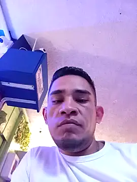 Gloryholeroom online show from March 18, 2026, 7:26 pm