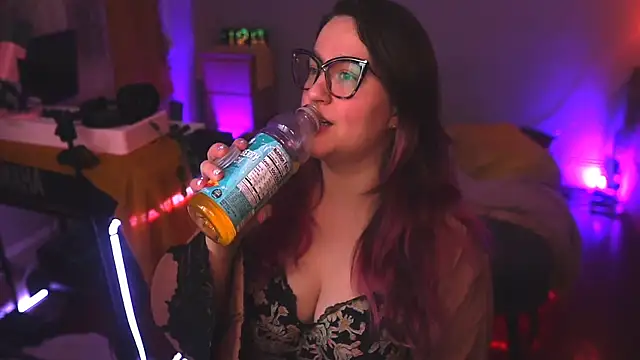 FireproofCuriousiteaze online show from April 16, 2026, 3:18 am