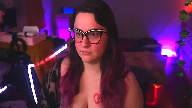 FireproofCuriousiteaze online show from April 9, 2026, 1:51 am