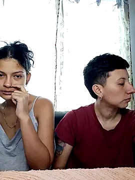 Mei and Gaby online show from February 3, 2026, 2:44 pm