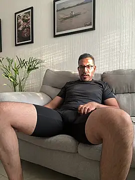 Snapshot of AdrianGarcia89 chatting on May 24, 2026, 12:32 am AdrianGarcia89 online show from May 24, 2026, 12:32 am