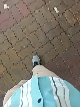 AqueousCrepe online show from April 17, 2026, 1:03 pm