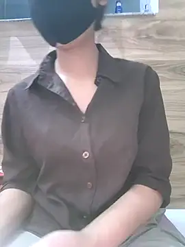 Snapshot of kinsu4763 chatting on April 6, 2026, 5:14 pm kinsu4763 online show from April 6, 2026, 5:14 pm