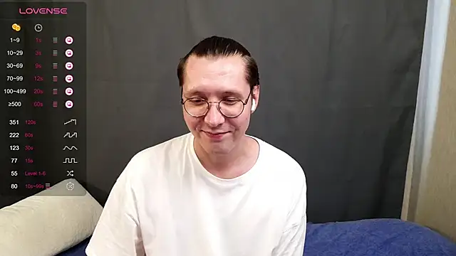 NakedIsaac online show from June 27, 2026, 3:18 pm