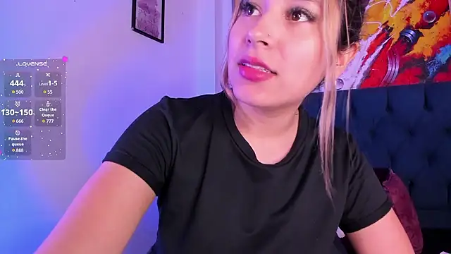 Violet Blazee online show from February 17, 2026, 6:38 pm