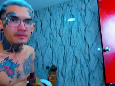 Boy tatto77 online show from January 8, 2026, 5:19 pm