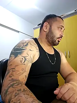 drlluis online show from December 17, 2025, 9:31 pm