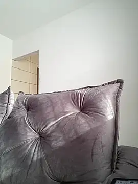 Snapshot of Nini_ chatting on April 27, 2026, 6:17 pm Nini online show from April 27, 2026, 6:17 pm
