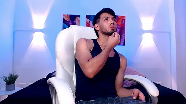 HarryFosster online show from April 14, 2026, 6:24 pm