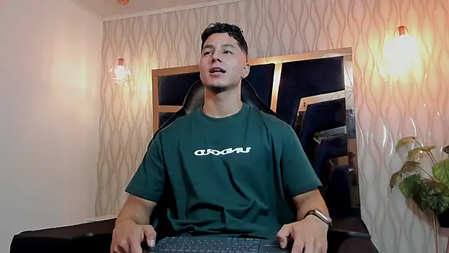 Noah Clarkk online show from March 27, 2026, 5:47 pm