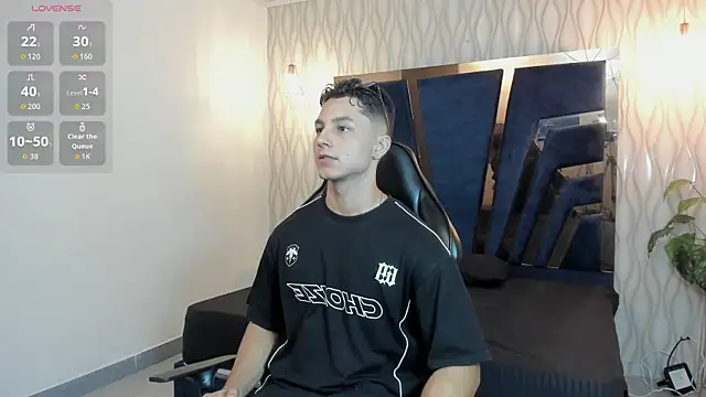 Noah Clarkk online show from April 4, 2026, 5:19 pm