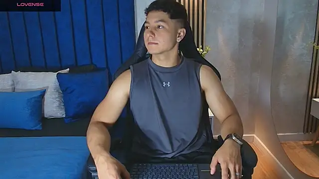 Noah Clarkk online show from June 26, 2026, 5:41 pm