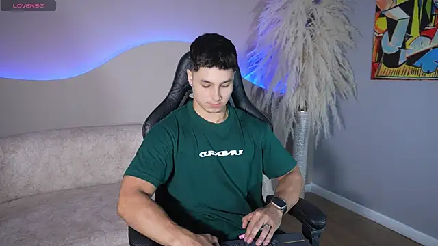 Noah Clarkk online show from July 7, 2026, 5:38 pm