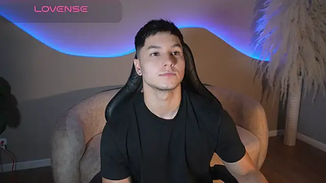 Noah Clarkk online show from July 13, 2026, 5:45 pm