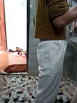 Snapshot of Sweet-Berryy chatting on February 20, 2026, 2:30 am Sweet-Berryy online show from February 20, 2026, 2:30 am