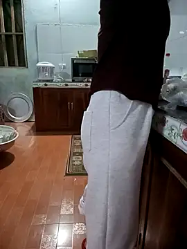 Snapshot of Sweet-Berryy chatting on March 1, 2026, 11:43 am Sweet-Berryy online show from March 1, 2026, 11:43 am