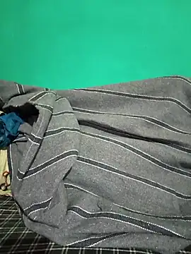 QWEEN7B online show from February 18, 2026, 6:48 pm