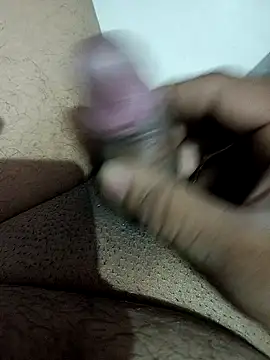 notyg240 online show from February 18, 2026, 2:42 am