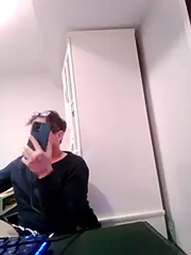 nobored online show from January 13, 2026, 2:10 pm