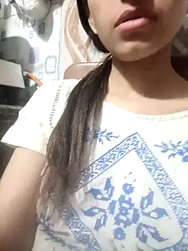 Eva 890 online show from April 10, 2026, 5:42 pm