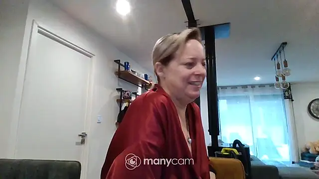 Miss-Chupagirly online show from February 10, 2026, 8:13 am