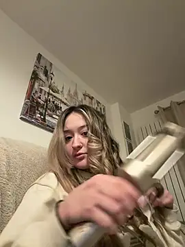 LilyLuck  online show from January 11, 2026, 4:47 pm