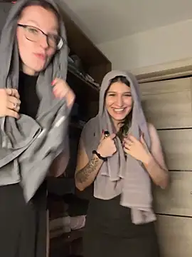 Snapshot of RussianGirls_ chatting on April 15, 2026, 7:58 pm RussianGirls online show from April 15, 2026, 7:58 pm