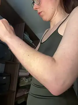 Snapshot of RussianGirls_ chatting on April 10, 2026, 1:07 pm RussianGirls online show from April 10, 2026, 1:07 pm