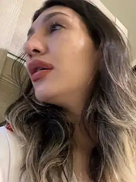 Snapshot of RussianGirls_ chatting on February 16, 2026, 1:10 pm RussianGirls online show from February 16, 2026, 1:10 pm