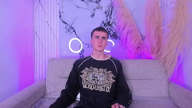 Snapshot of SpaceBoy1 chatting on February 21, 2026, 12:01 am SpaceBoy1 online show from February 21, 2026, 12:01 am