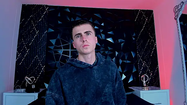 Snapshot of SpaceBoy1 chatting on February 13, 2026, 9:04 pm SpaceBoy1 online show from February 13, 2026, 9:04 pm