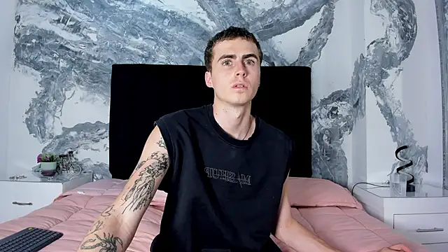 Snapshot of SpaceBoy1 chatting on March 2, 2026, 10:06 pm SpaceBoy1 online show from March 2, 2026, 10:06 pm