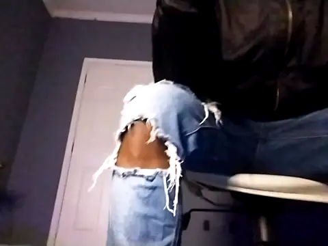 Snapshot of Cantgetenough0069 chatting on March 1, 2026, 9:31 am Cantgetenough0069 online show from March 1, 2026, 9:31 am