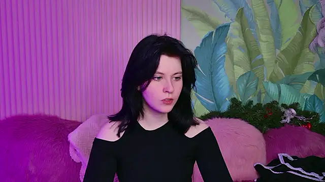 Milana Cold online show from January 13, 2026, 8:46 pm