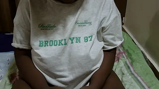 HoneyExtasyXo  online show from January 12, 2026, 10:25 pm