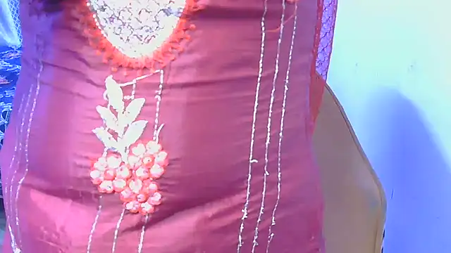 Snapshot of bold-smirthii chatting on June 11, 2026, 4:53 am bold-smirthii online show from June 11, 2026, 4:53 am